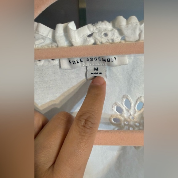 🤍 Free Assembly - Picture 5 of 7